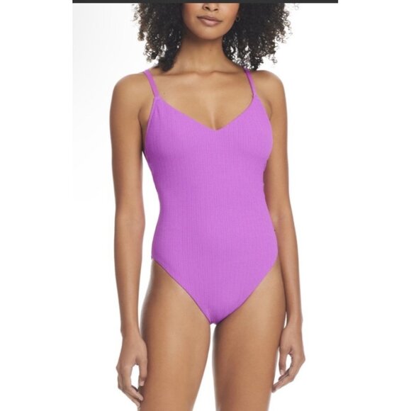 Sanctuary High Leg Scoop One Piece Size Medium Fuchsia NWT $119 Padded Bra - Picture 1 of 12